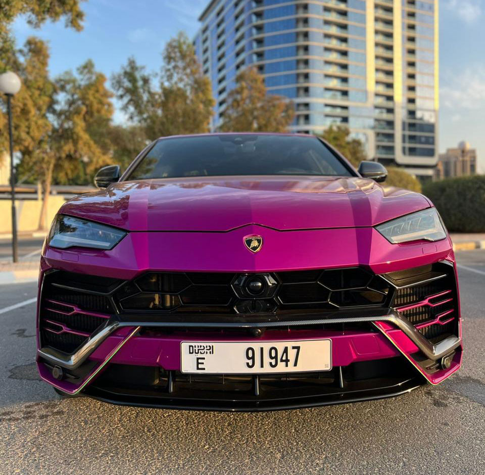 Lamborghini Urus Purple