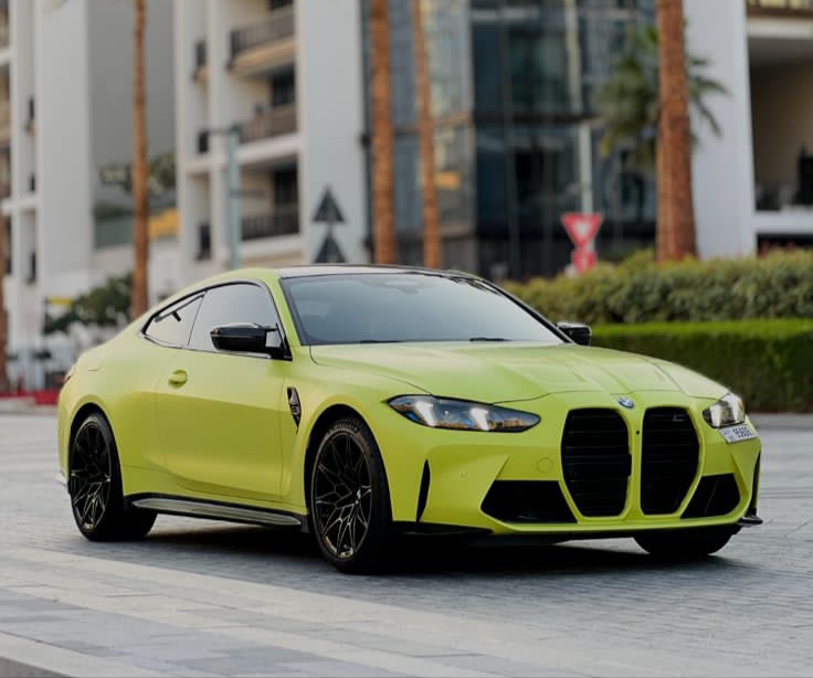 Bmw M4 Competition cabrio Yellow