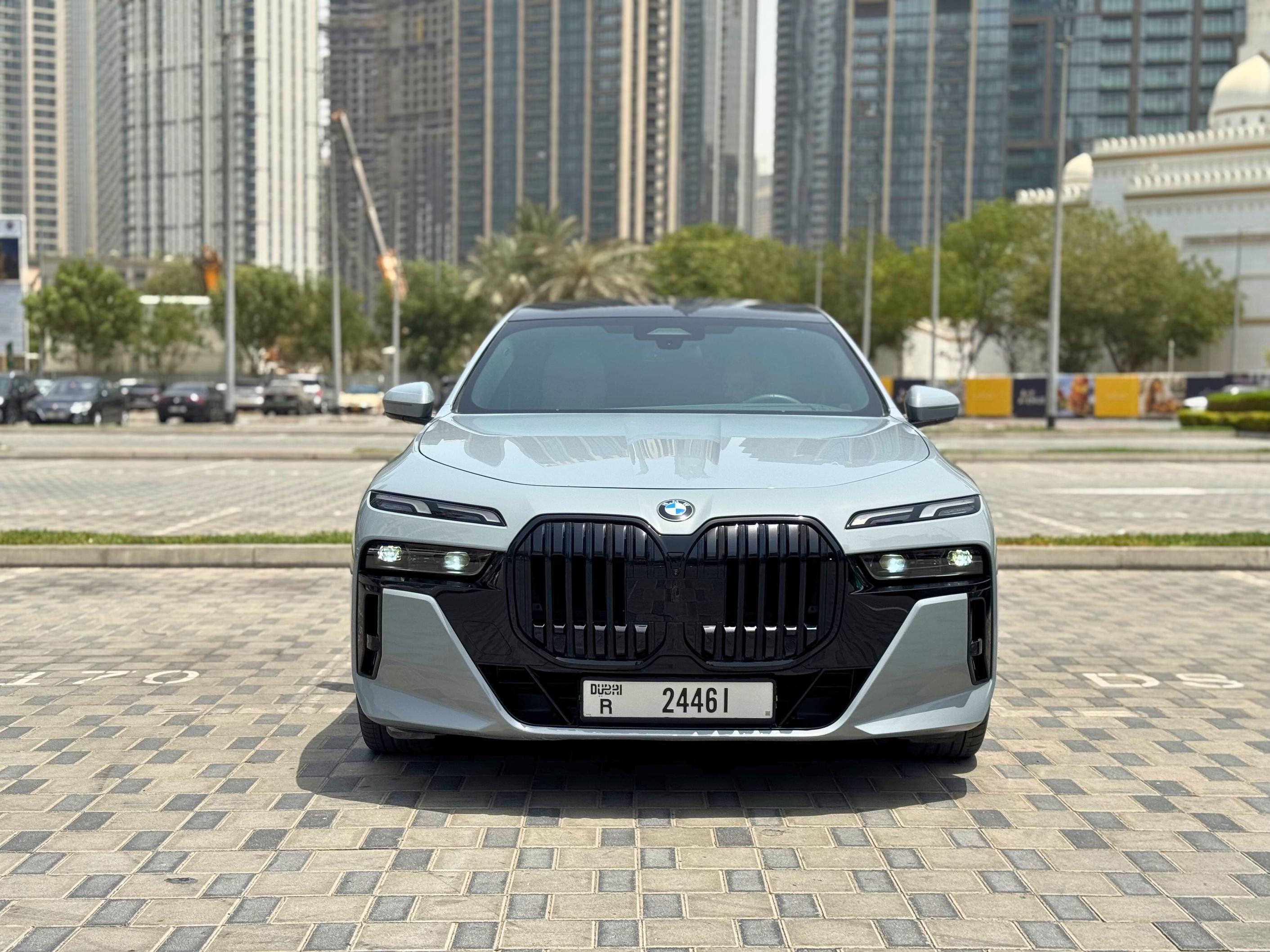 Luxury BMW 740i Nardo Grey without Deposit