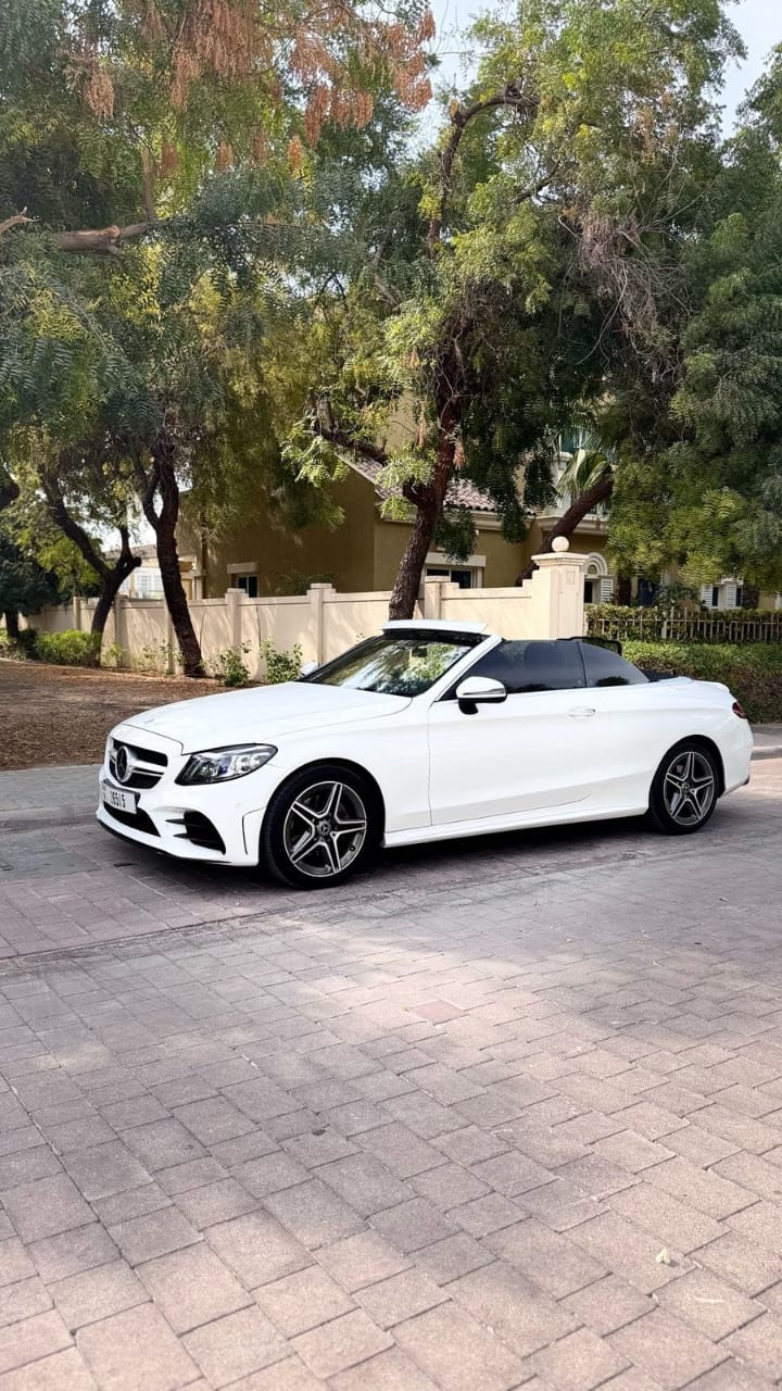 Mercedes C200 White without Deposit