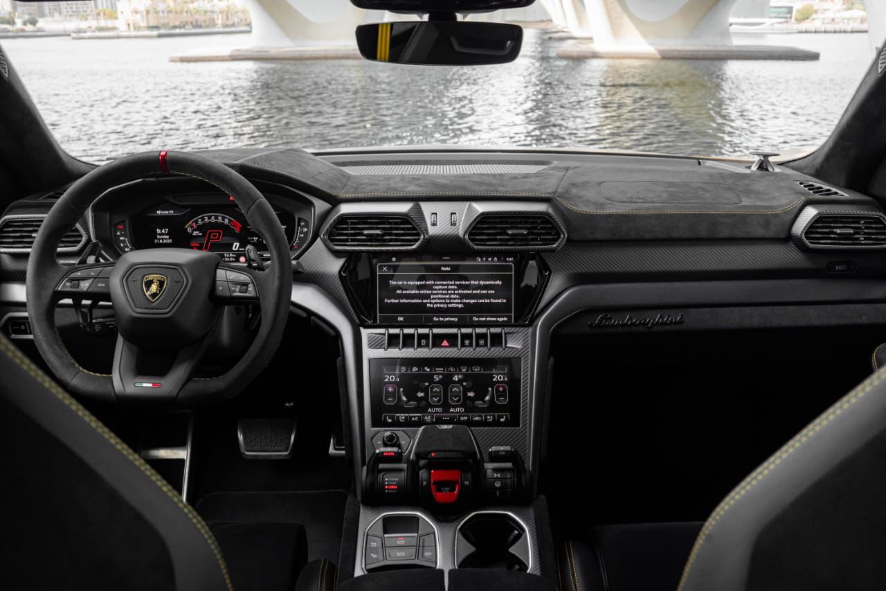 Rent Lamborghini Urus YELLOW 2023 in Dubai , UAE 