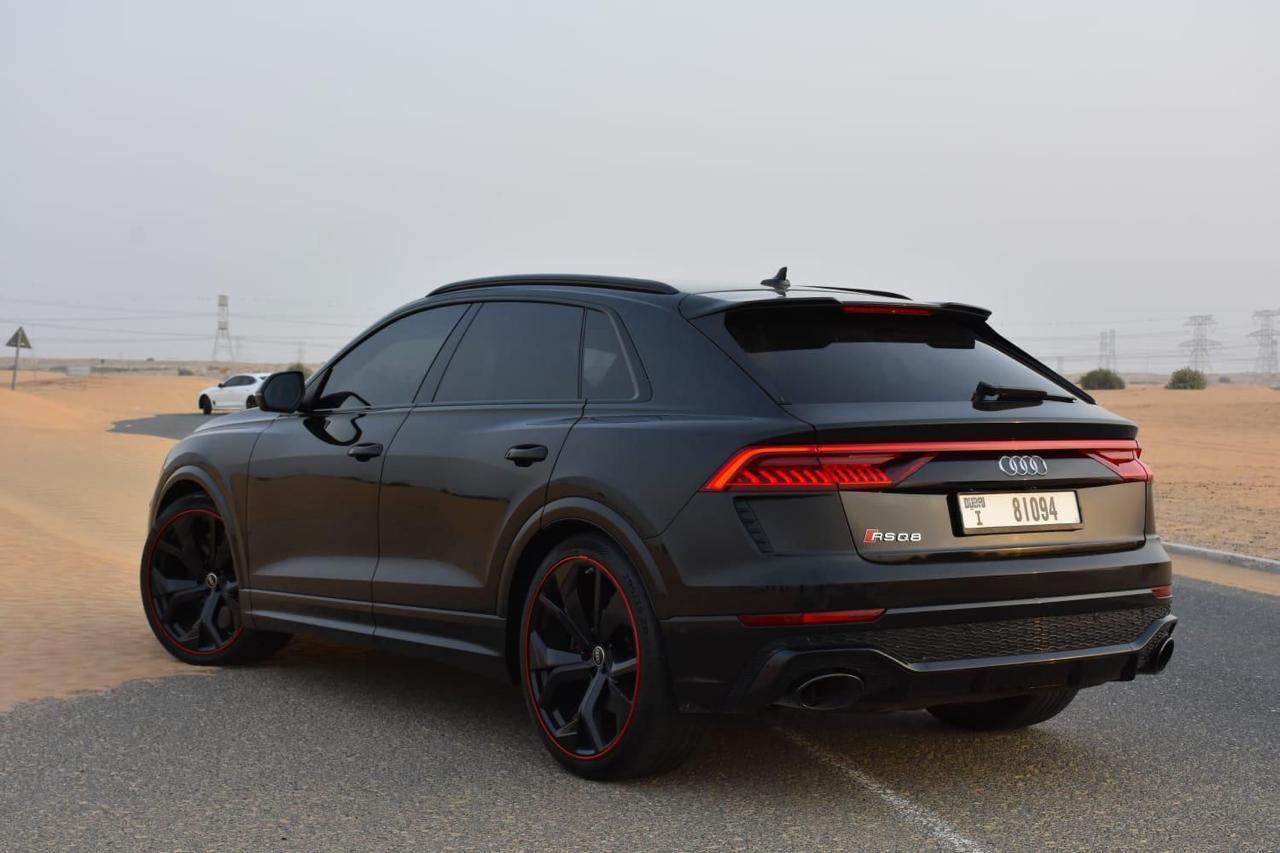 Rent Audi Rsq8 BLACK 2023 in Dubai , UAE 