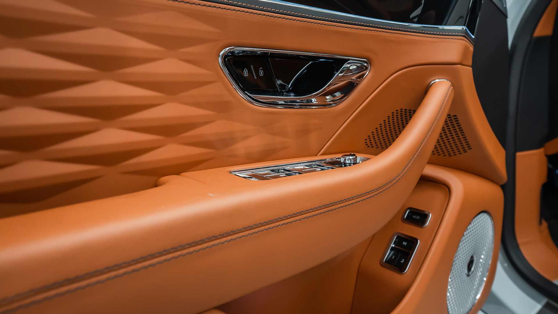 Rent Bentley Flying spur WHITE 2023 in Dubai , UAE 