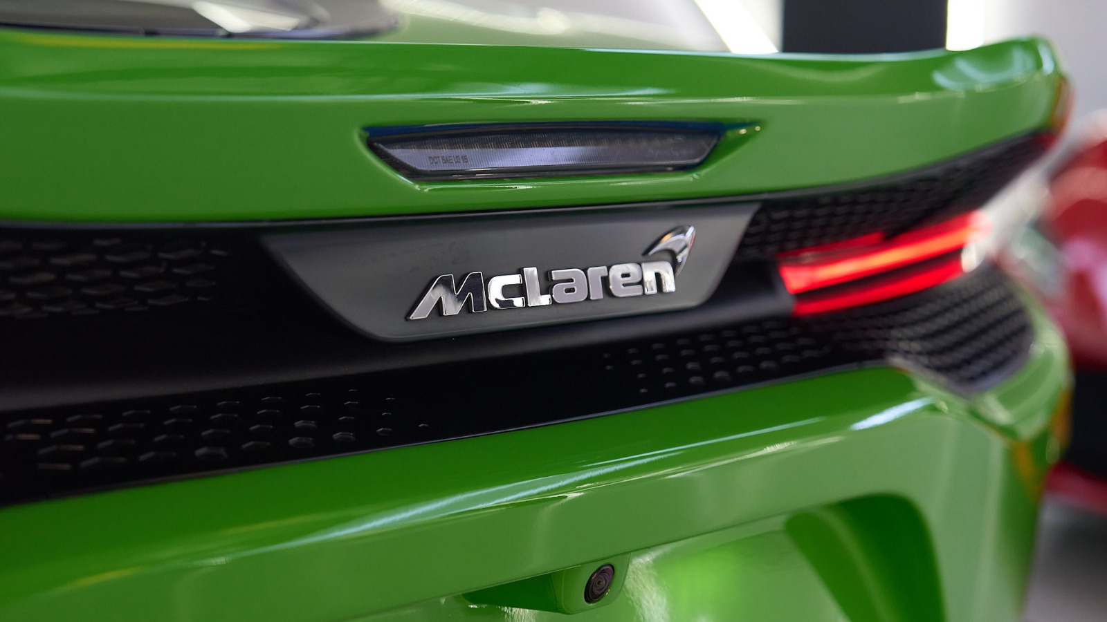 Rent McLaren Gt GREEN 2021 in Dubai , UAE 