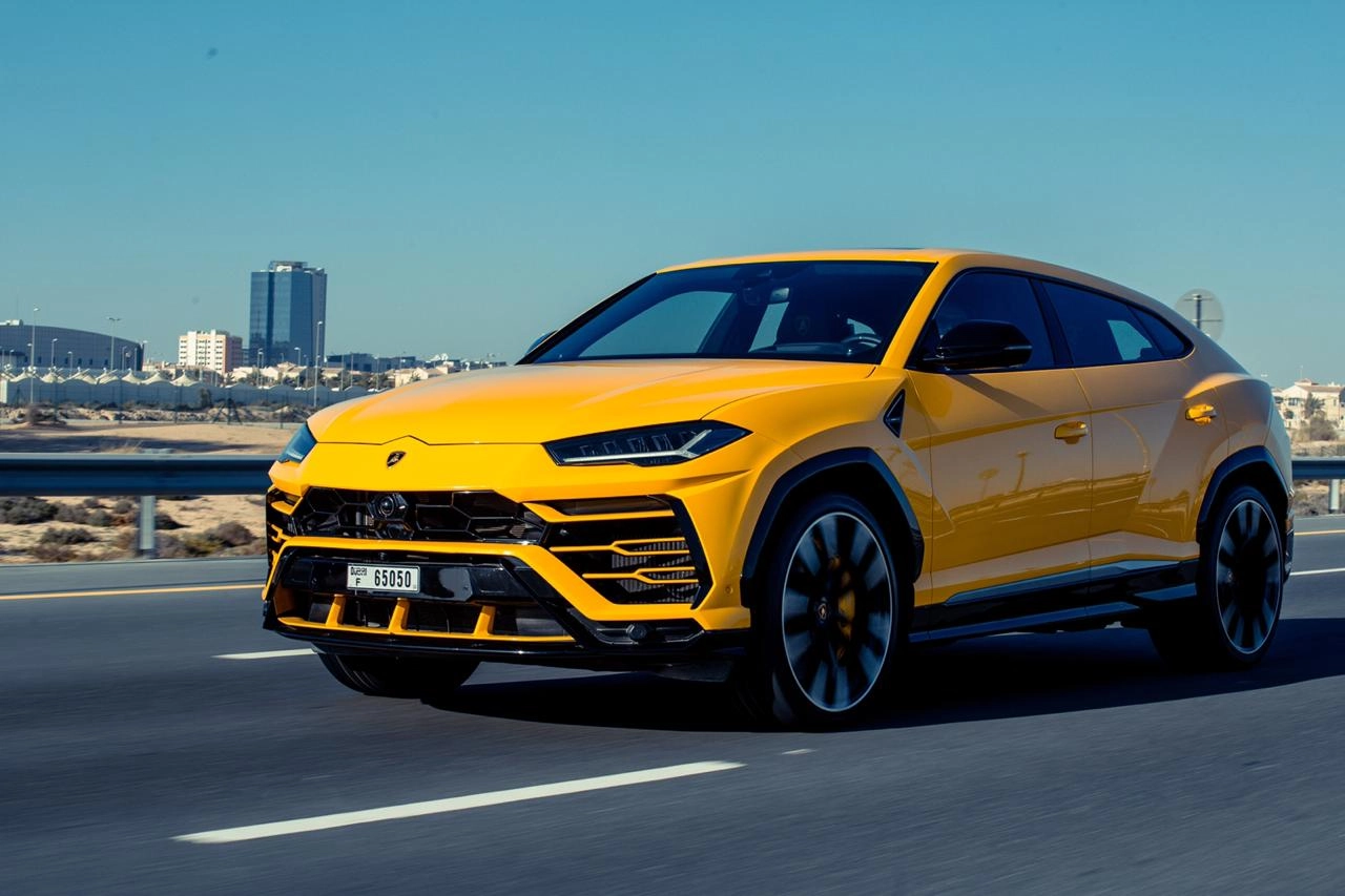 Rent Lamborghini Urus YELLOW 2021 in Dubai , UAE 
