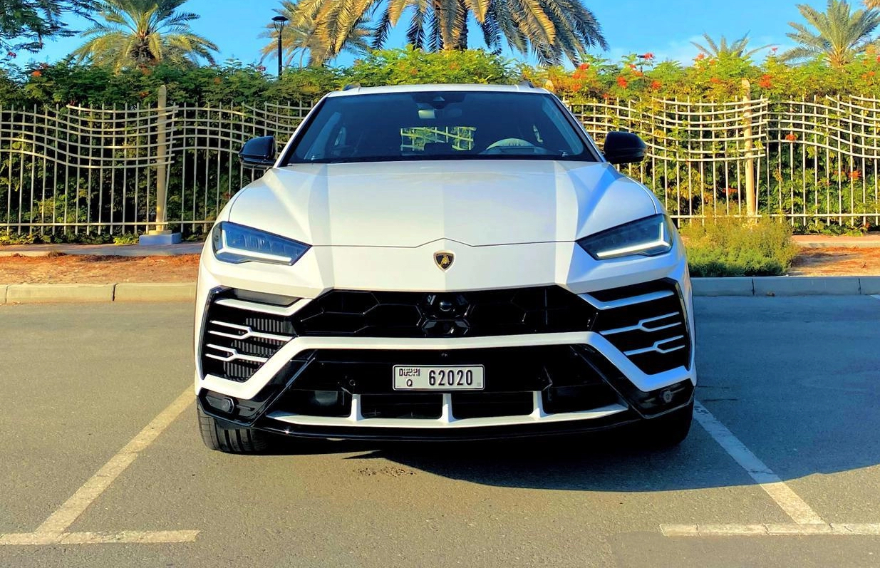 Rent Lamborghini Urus WHITE 2021 in Dubai , UAE 