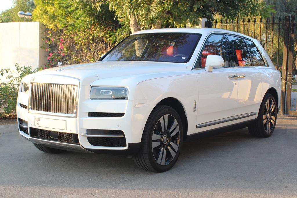 Rent Rolls-Royce Cullinan WHITE 2021 in Dubai , UAE 