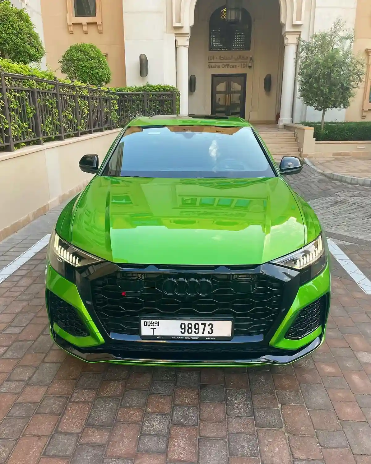 Rent Audi Rsq8 GREEN 2022 in Dubai , UAE 