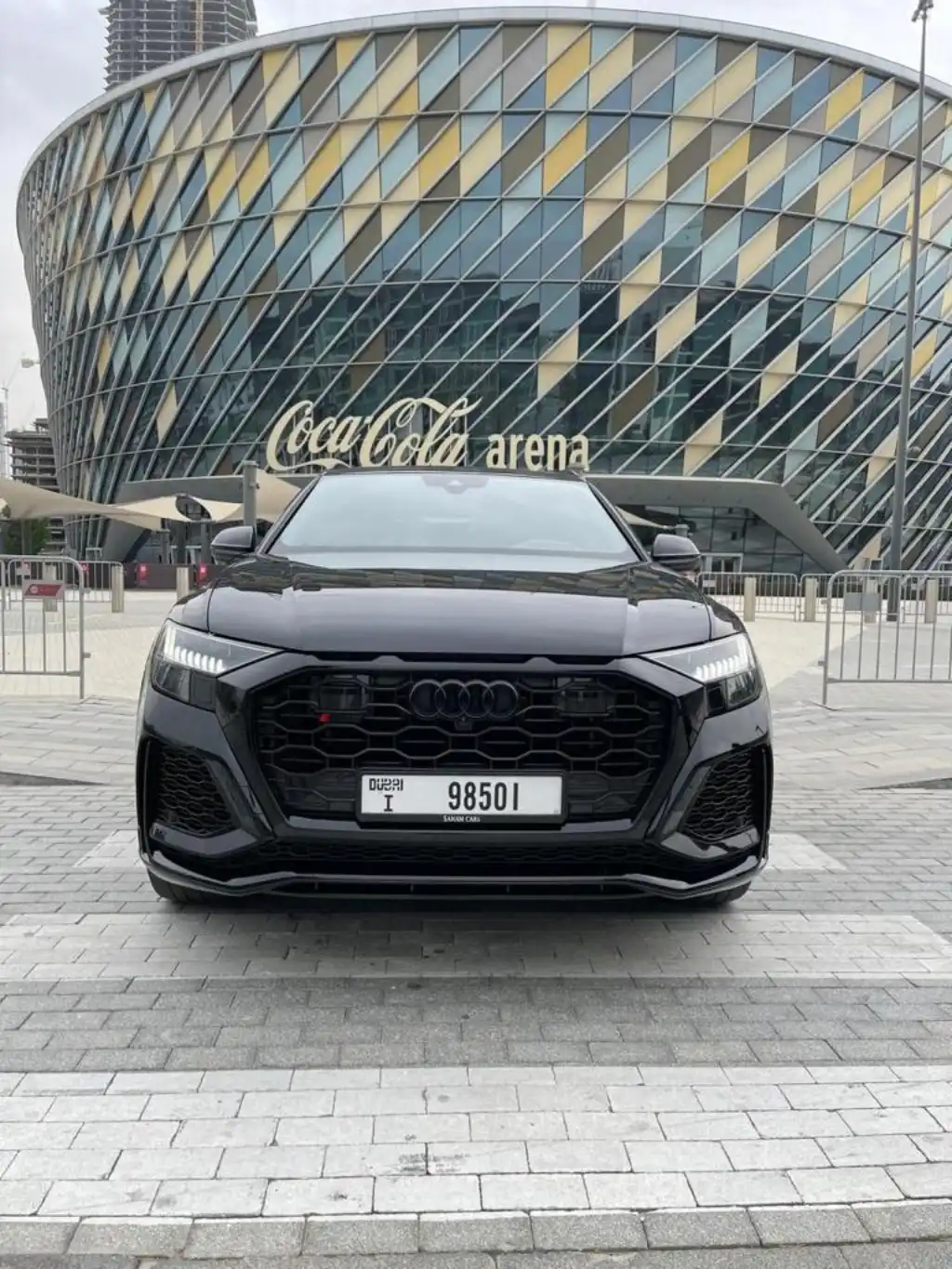 Rent Audi Rsq8 BLACK 2022 in Dubai , UAE 