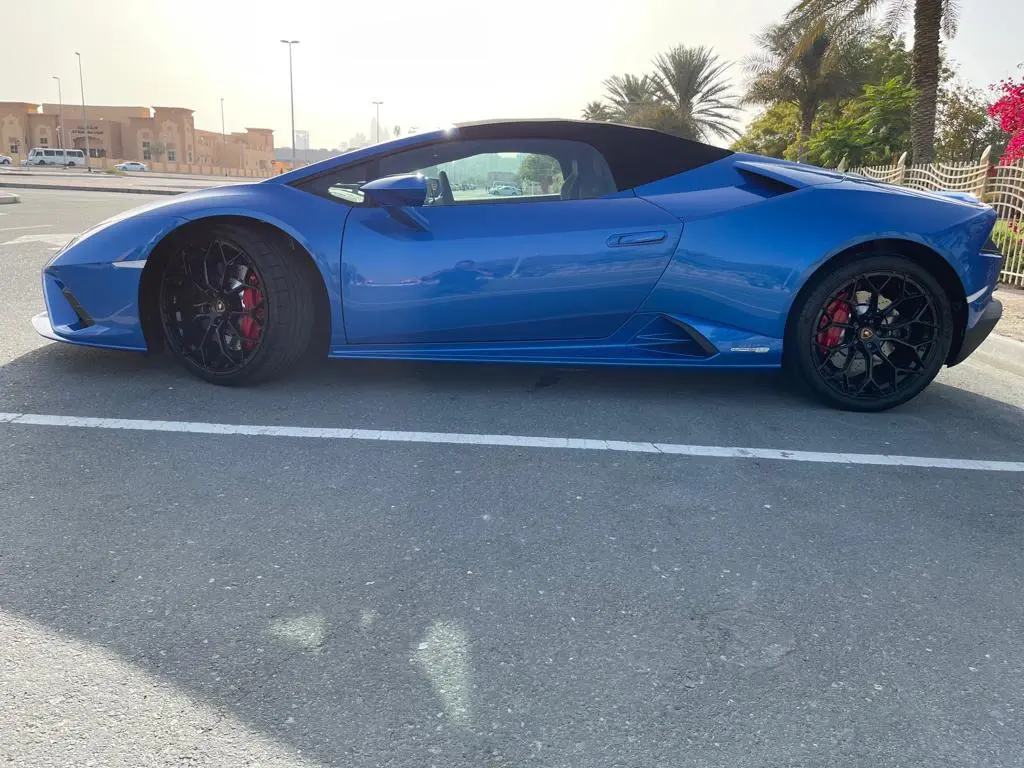 Rent Lamborghini Huracan  2022 in Dubai , UAE 