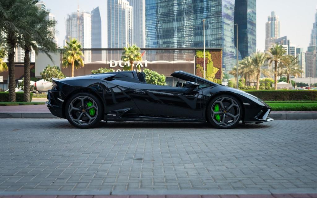 Rent Lamborghini Evo BLACK 2022 in Dubai , UAE 