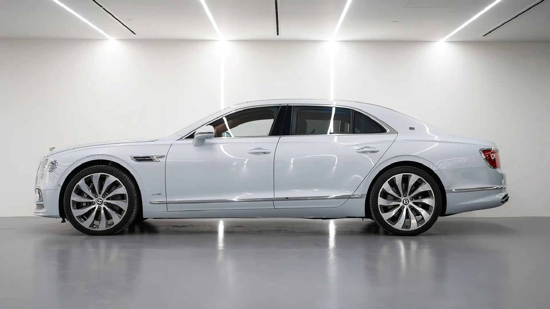 Rent Bentley Flying spur WHITE 2023 in Dubai , UAE 