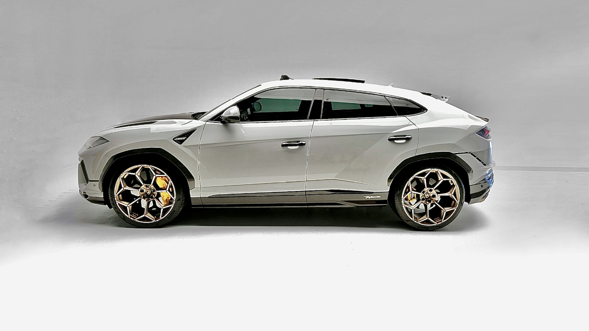 Rent Lamborghini Urus GREY 2024 in Dubai , UAE 