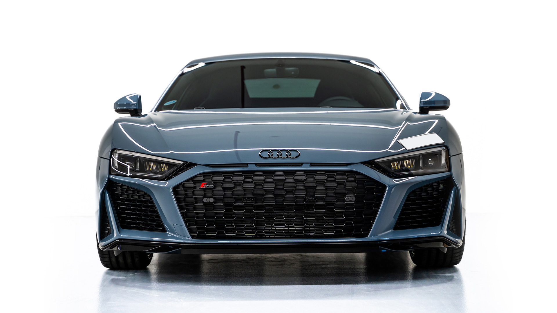 Rent Audi R8 BLUE 2023 in Dubai , UAE 