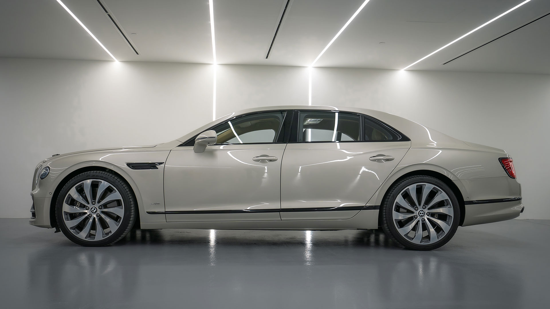 Rent Bentley Flying spur WHITE 2024 in Dubai , UAE 