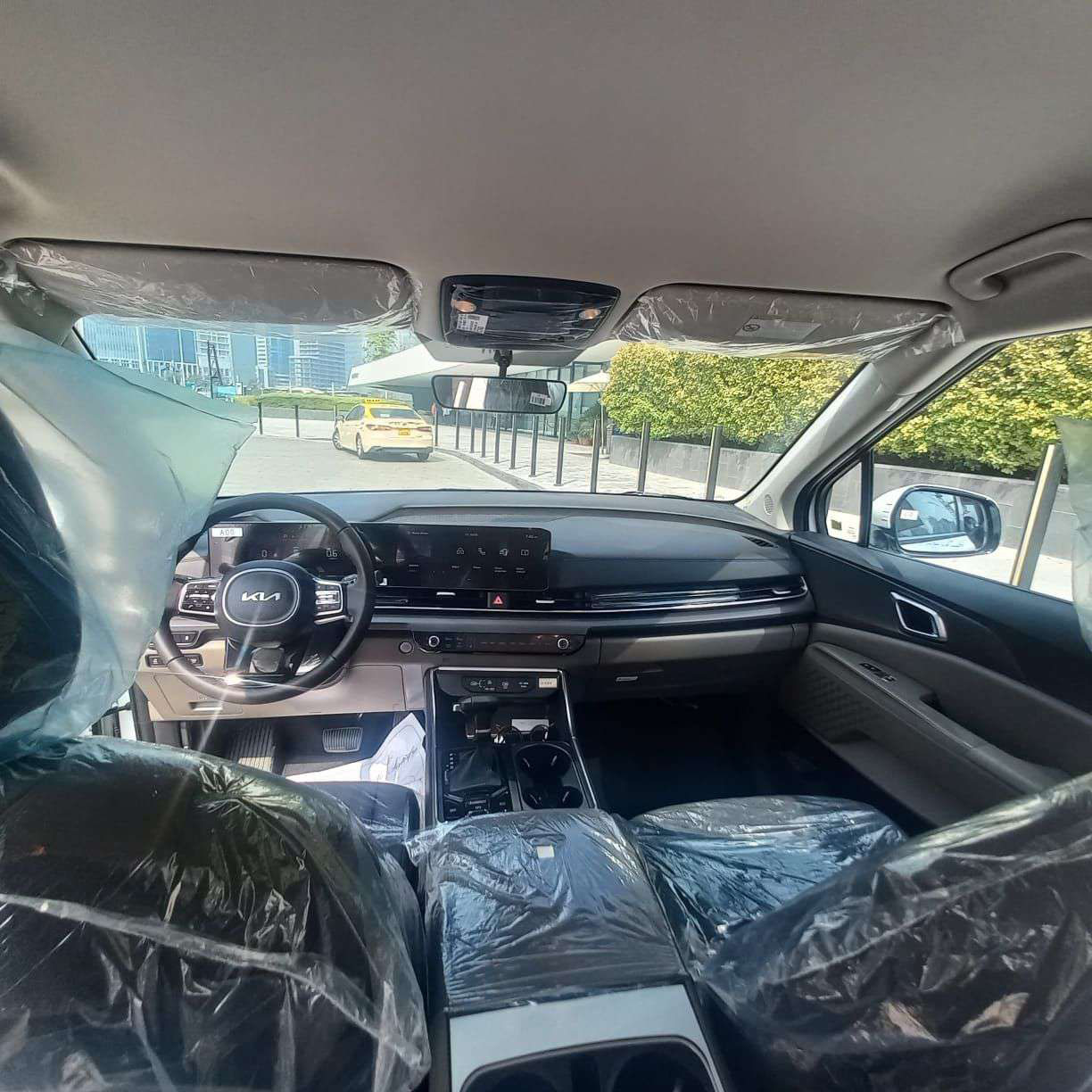 Rent Kia Carnival WHITE 2025 in Dubai , UAE 