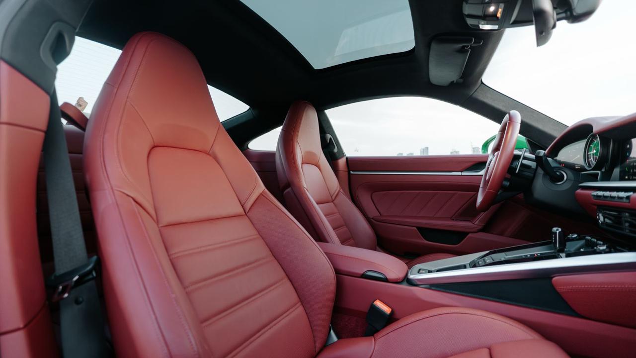 Rent Porsche 911 GT3 RS GREEN 2024 in Dubai , UAE 