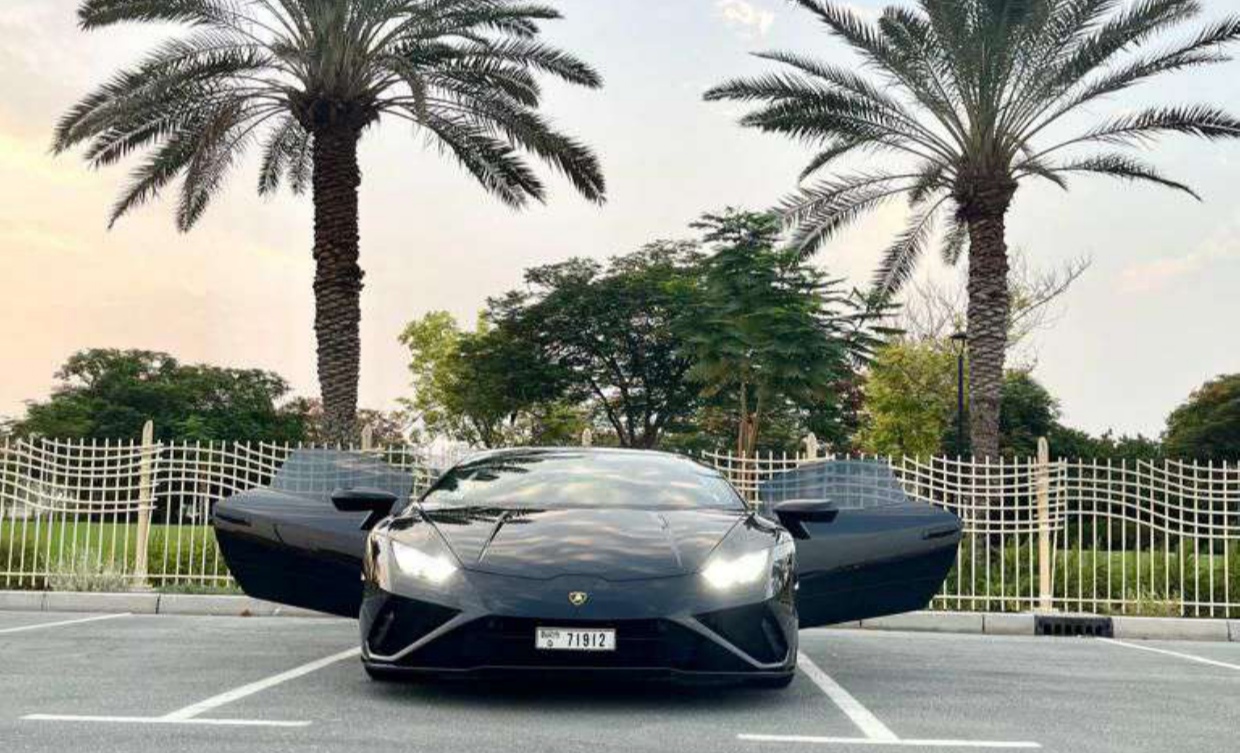 Rent Lamborghini Evo BLACK 2022 in Dubai , UAE 