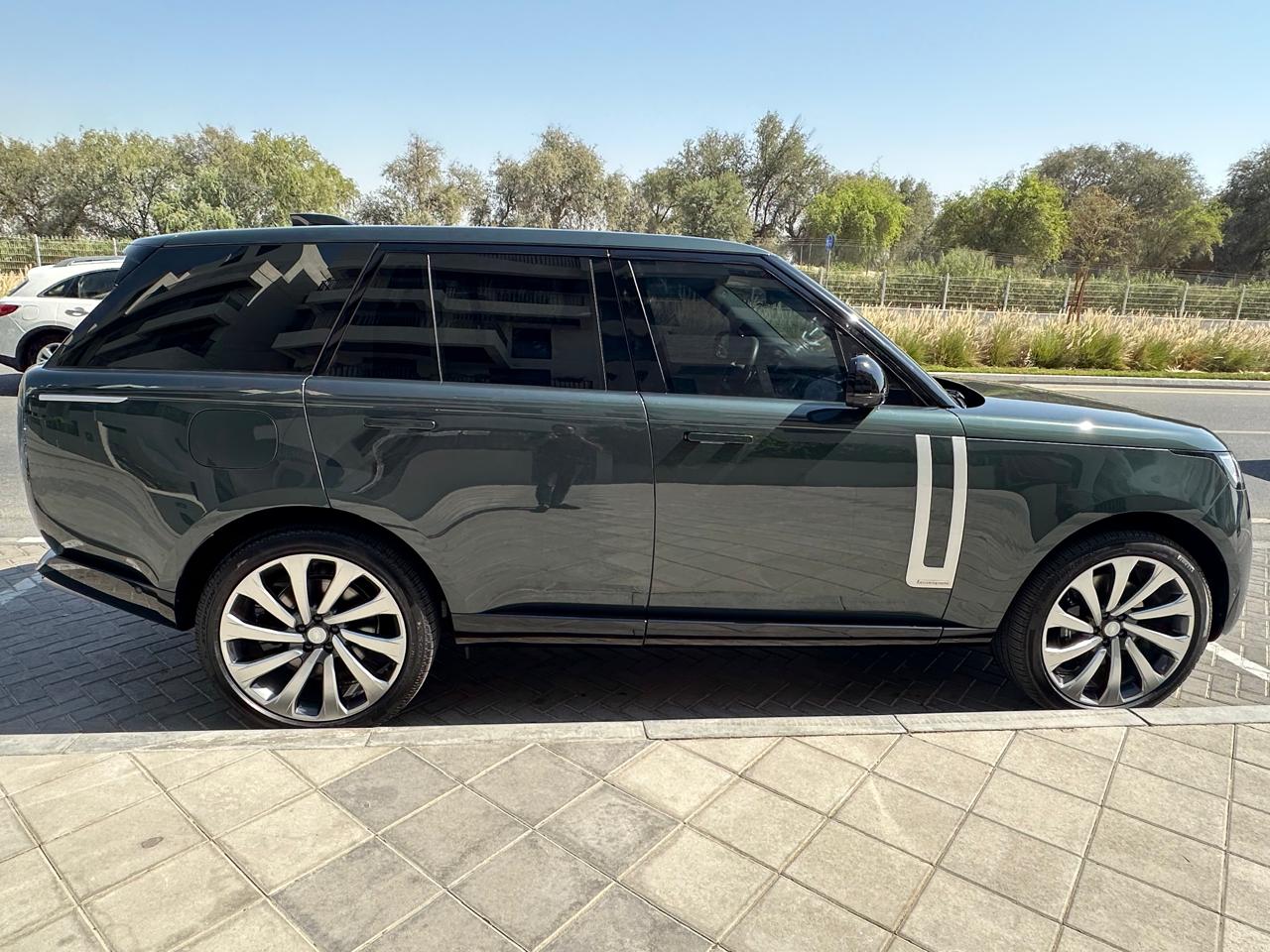 Rent Vogue BLACK 2025 with chauffeur in Dubai , UAE 