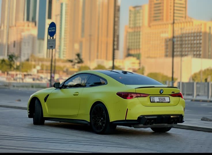 Rent Series 4 YELLOW 2025 with chauffeur in Dubai , UAE 