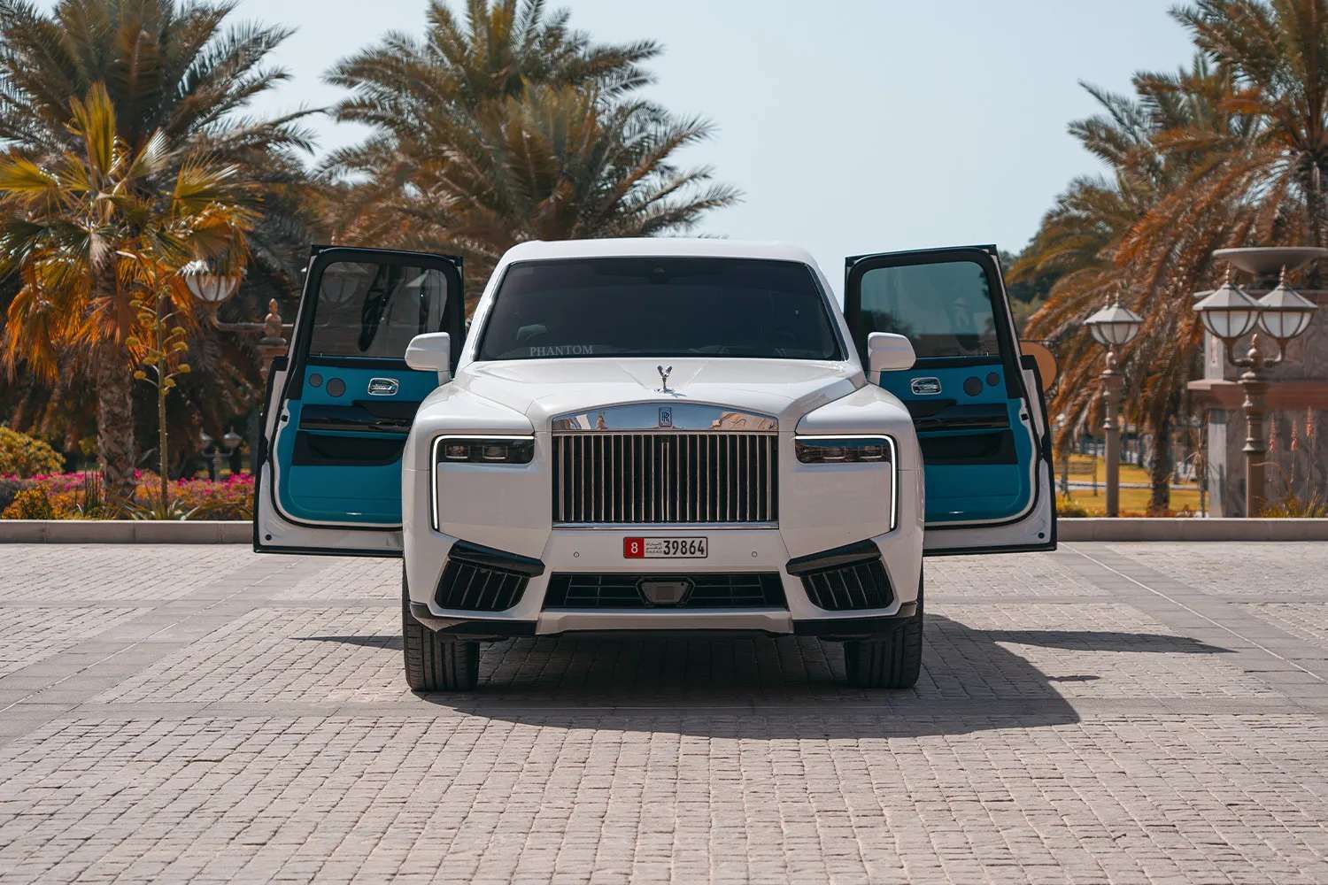 Rent Cullinan WHITE 2025 with chauffeur in Dubai , UAE 