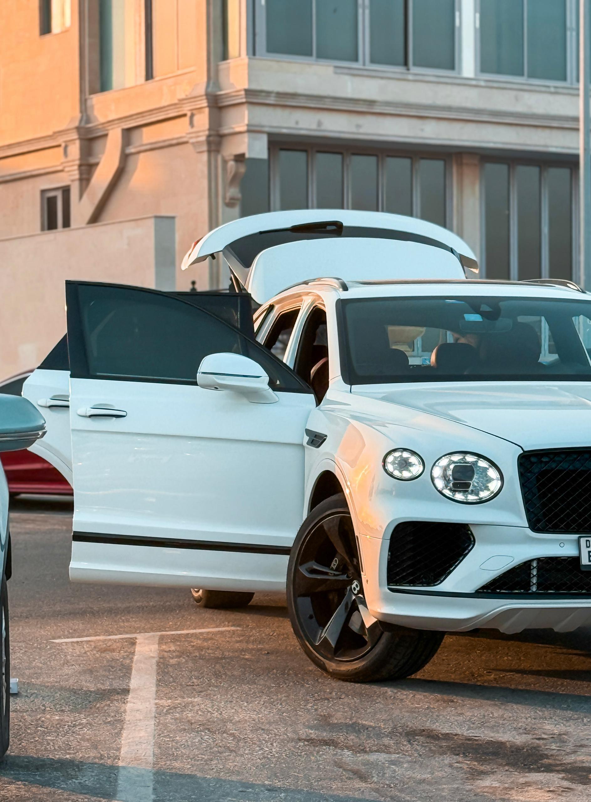 Rent Bentley Bentayga WHITE 2024 in Dubai , UAE 