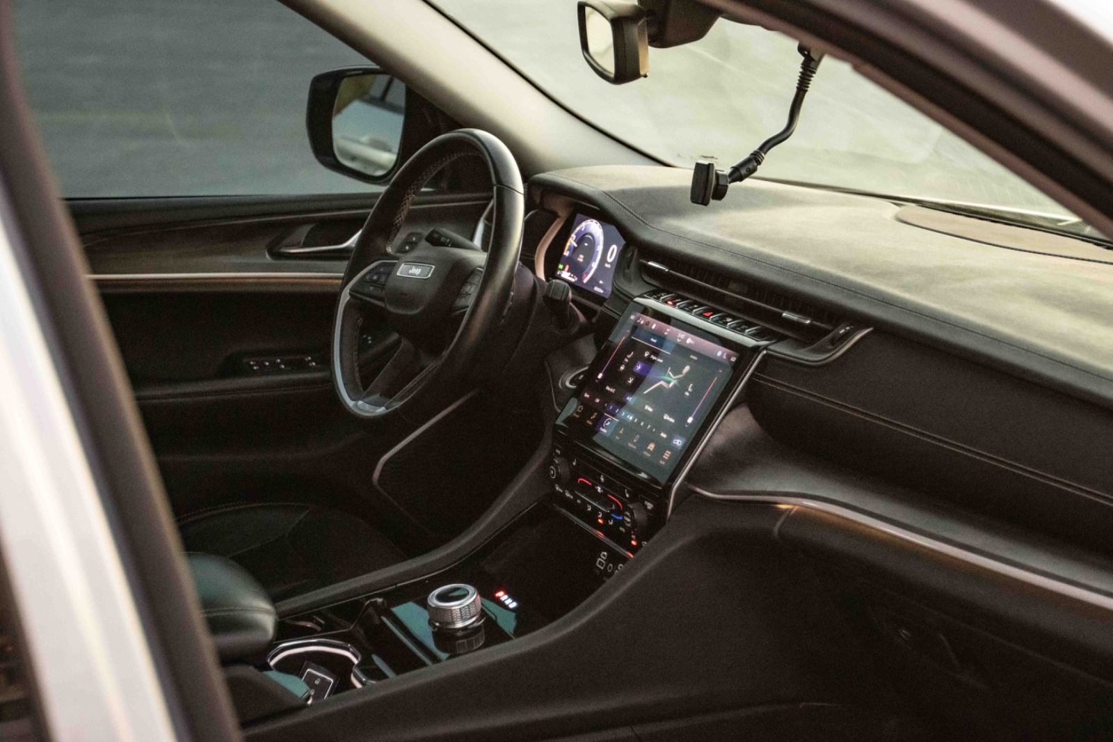 Rent Jeep Grand cherokee  Silver 2025 in Dubai , UAE 