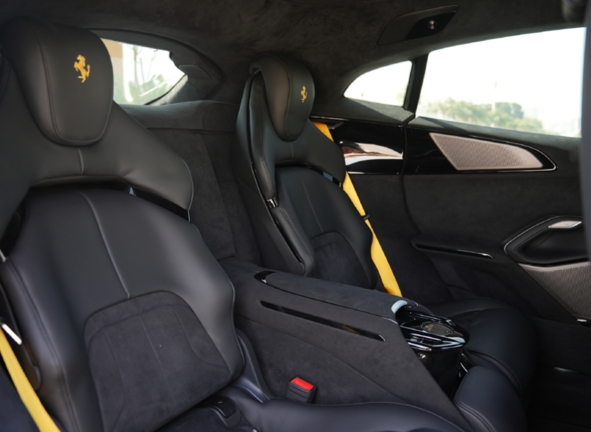 Rent Ferrari Purosangue GREEN 2025 in Dubai , UAE 