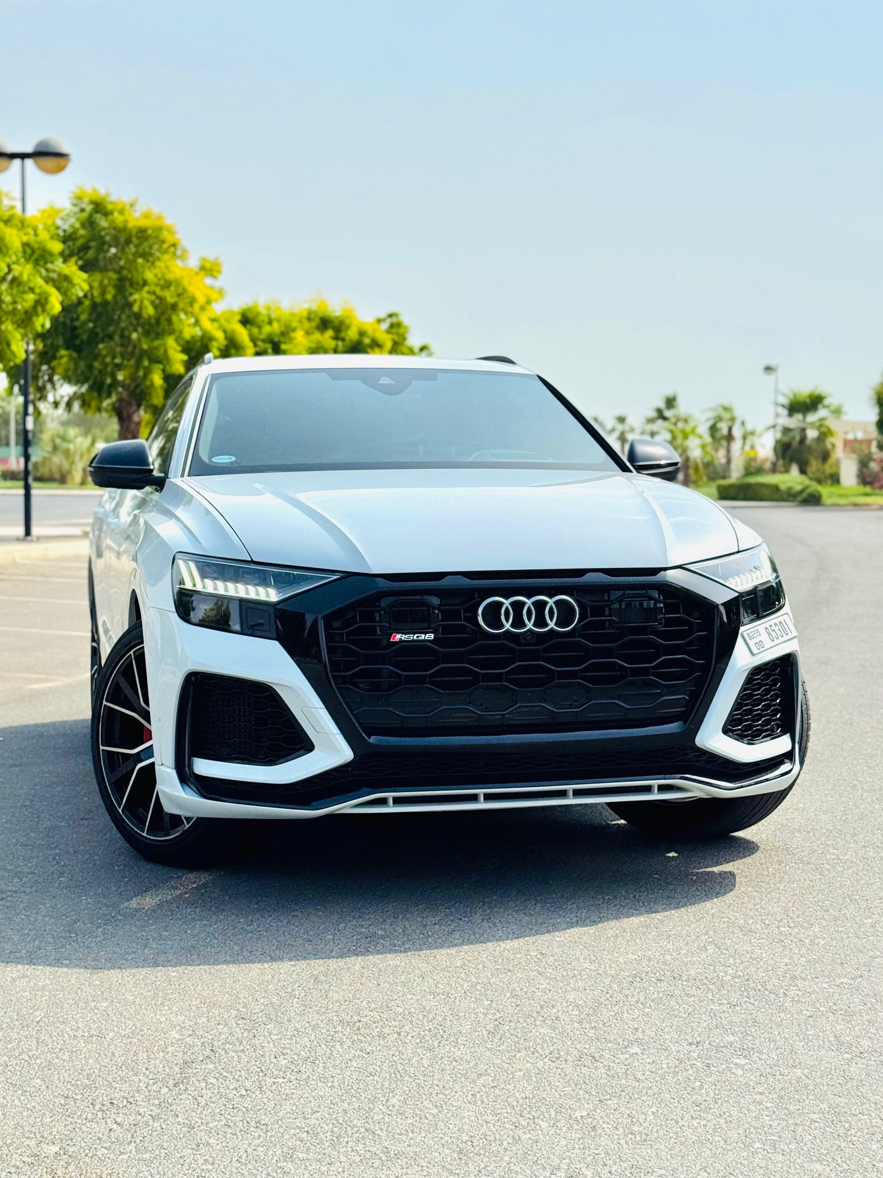 Rent Audi Rsq8 WHITE 2023 in Dubai , UAE 
