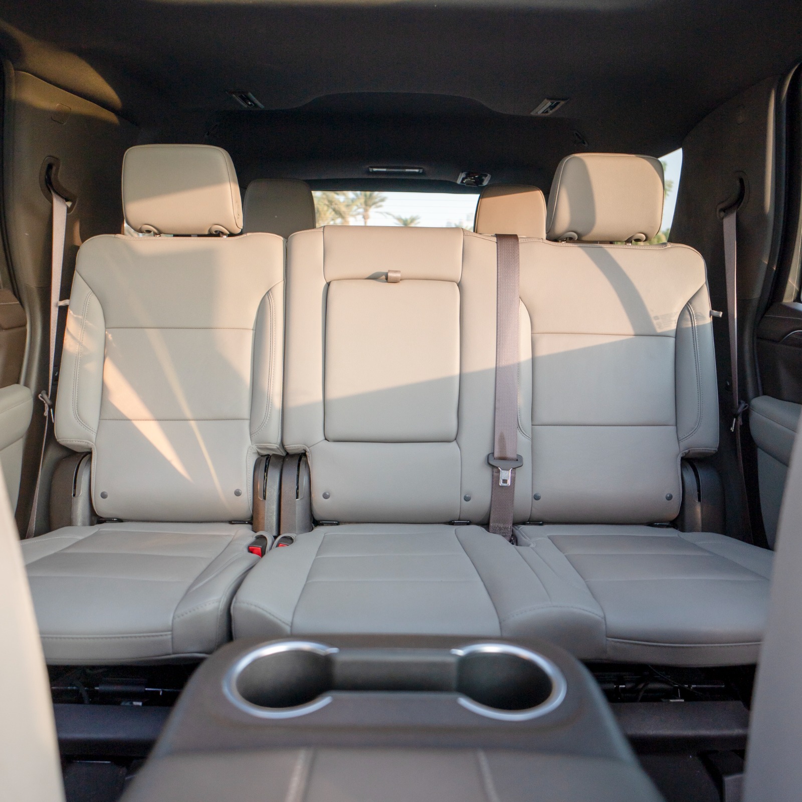 Rent Tahoe BLACK 2024 with chauffeur in Dubai , UAE 
