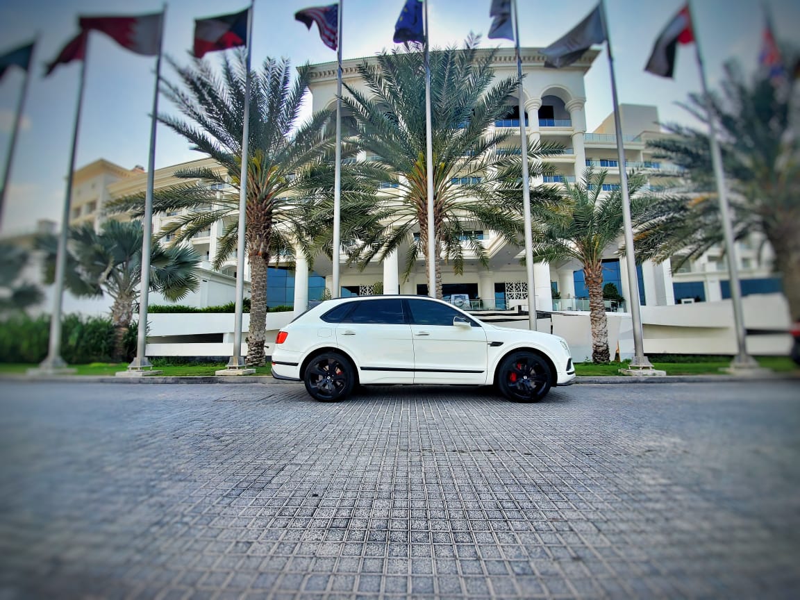 Rent Bentley Bentayga WHITE 2020 in Dubai , UAE 