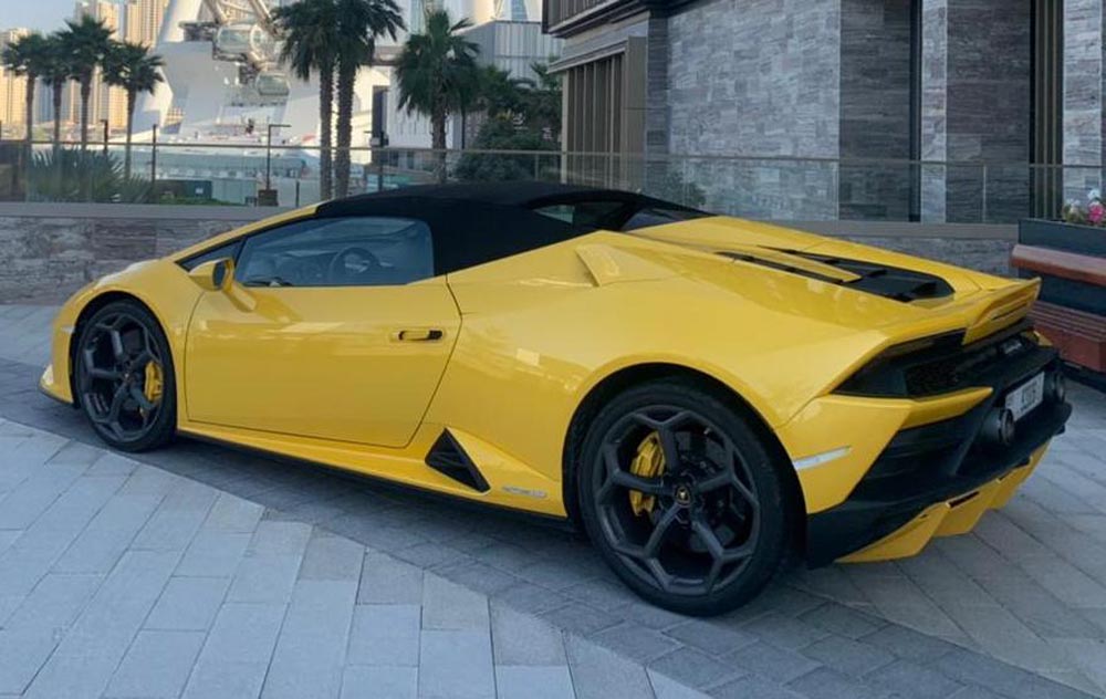 Rent Lamborghini Huracan YELLOW 2021 in Dubai , UAE 