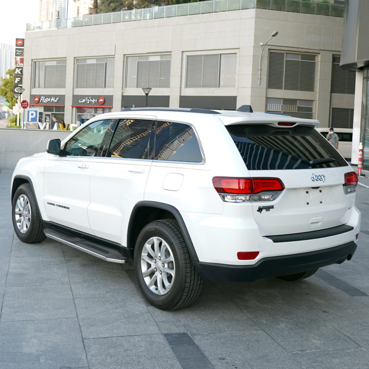 Rent Jeep Grand cherokee WHITE 2021 in Dubai , UAE 