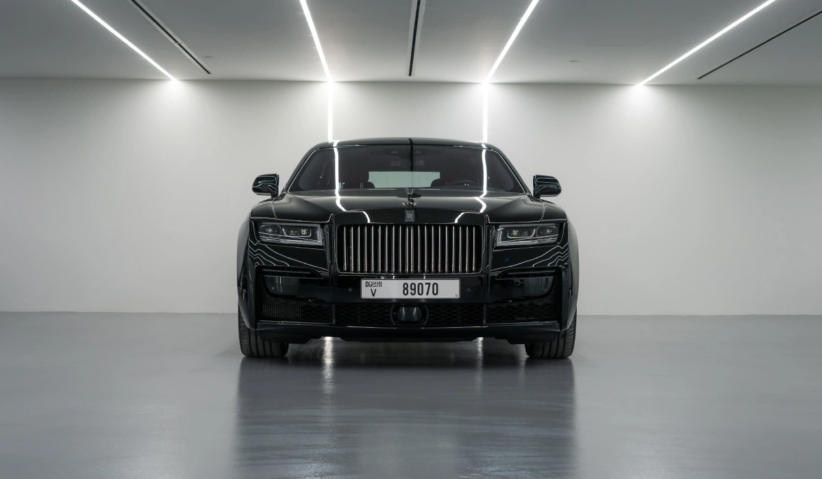 Rent Rolls-Royce Ghost BLACK 2022 in Dubai , UAE 