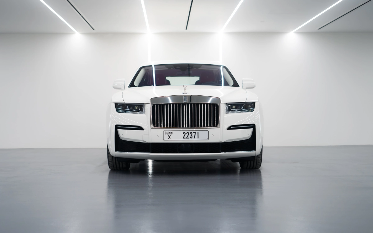 Rent Rolls-Royce Ghost WHITE 2022 in Dubai , UAE 