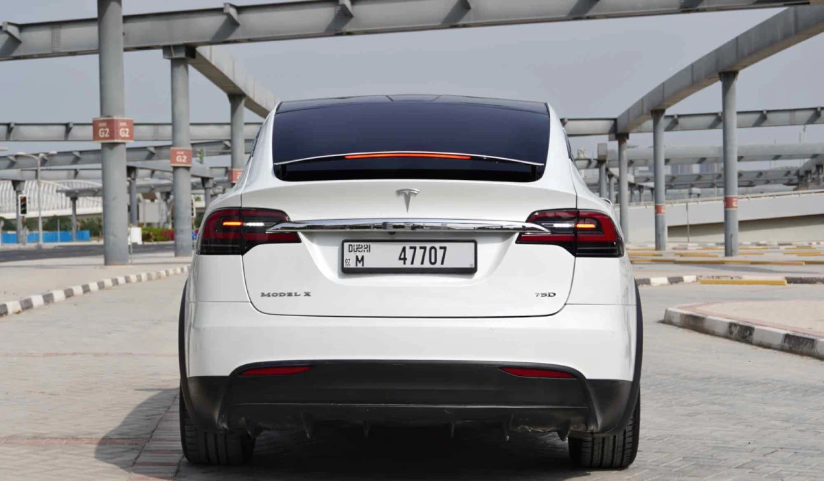 Rent Tesla Model x WHITE 2022 in Dubai , UAE 