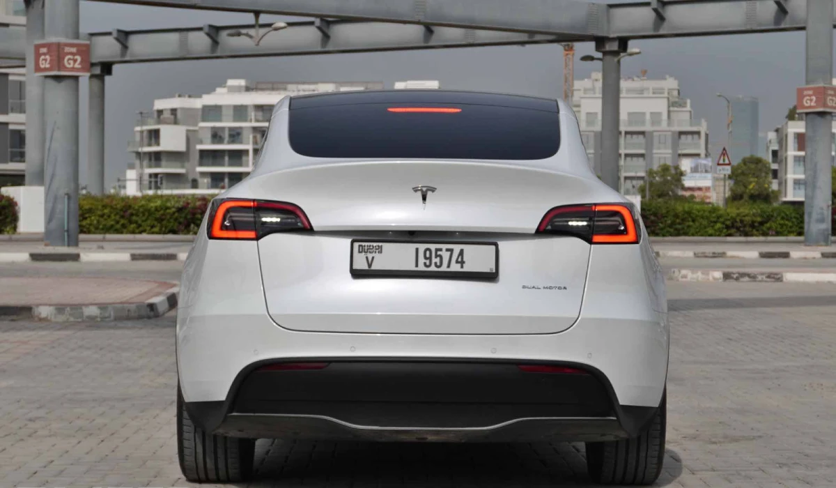 Rent Tesla Model 3 WHITE 2022 in Dubai , UAE 