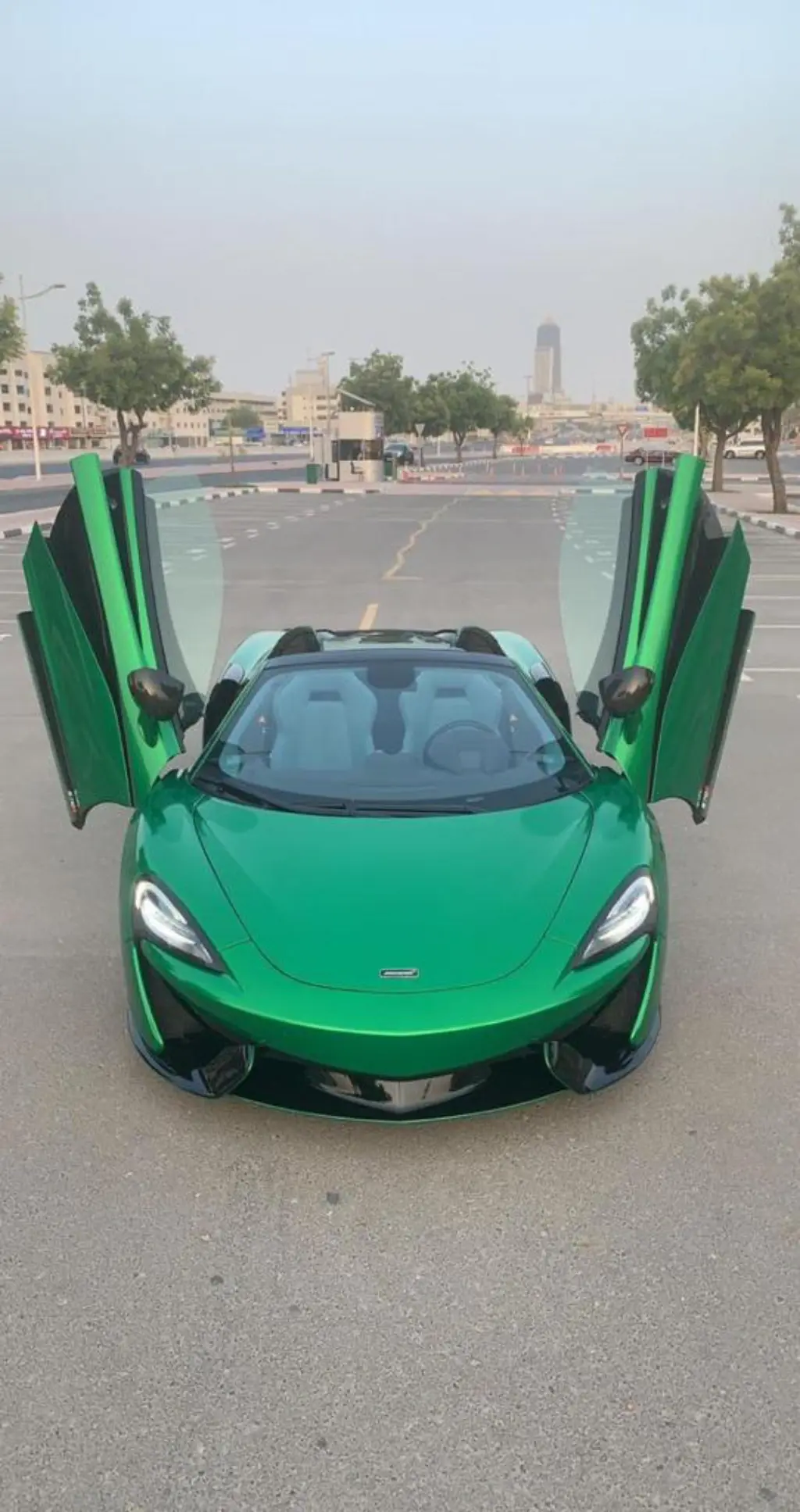 Rent McLaren Gt GREEN 2022 in Dubai , UAE 