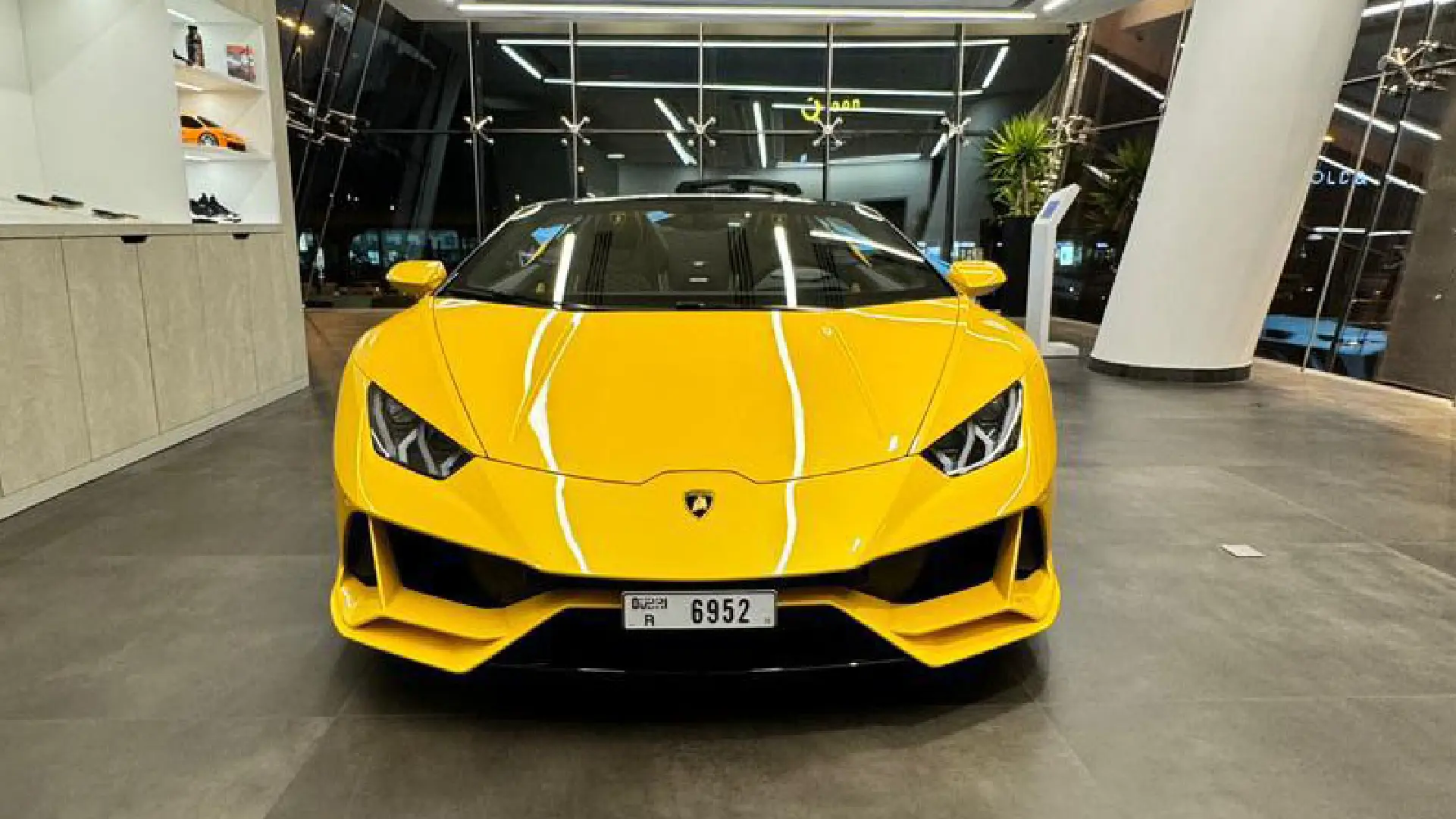Lamborghini Huracan Evo Spyder Yellow 2023 Lamborghini Huracan Evo Spyder Yellow 2023