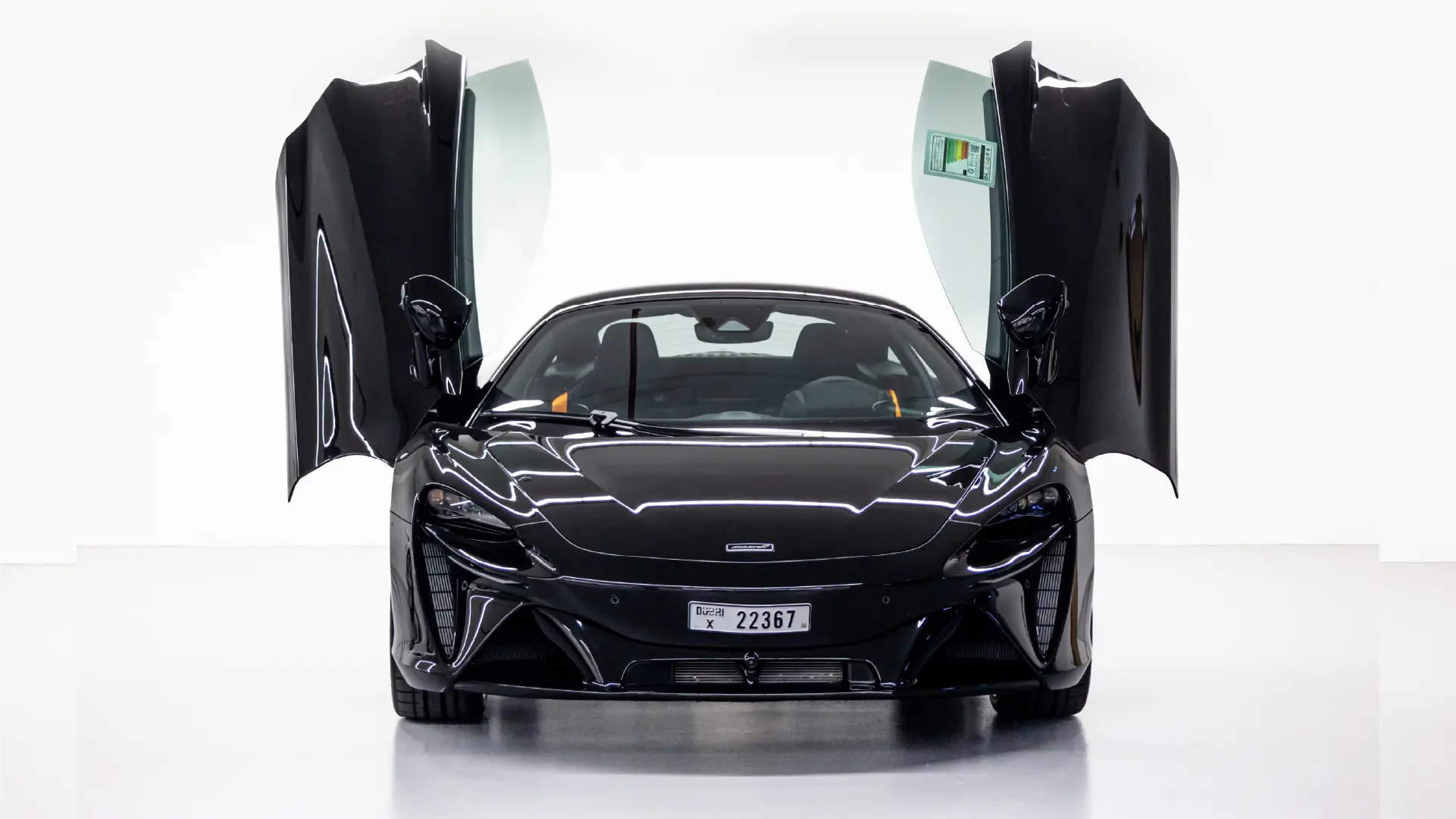 Rent McLaren Artura BLACK 2024 in Dubai , UAE 