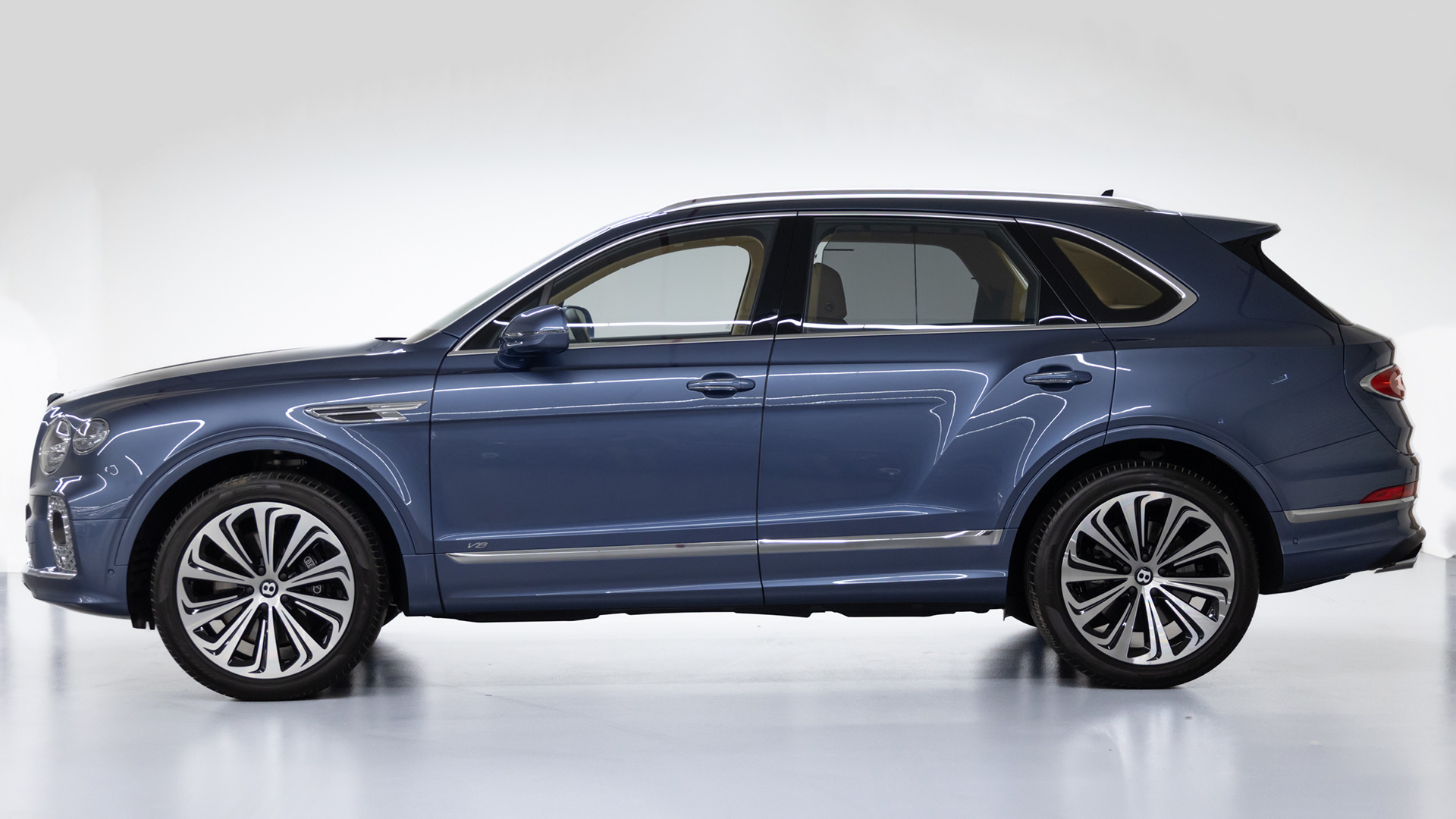 Bentley Bentayga Black Edition V8  2024