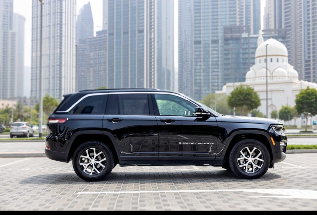 Jeep Grand Cherokee Black  2025