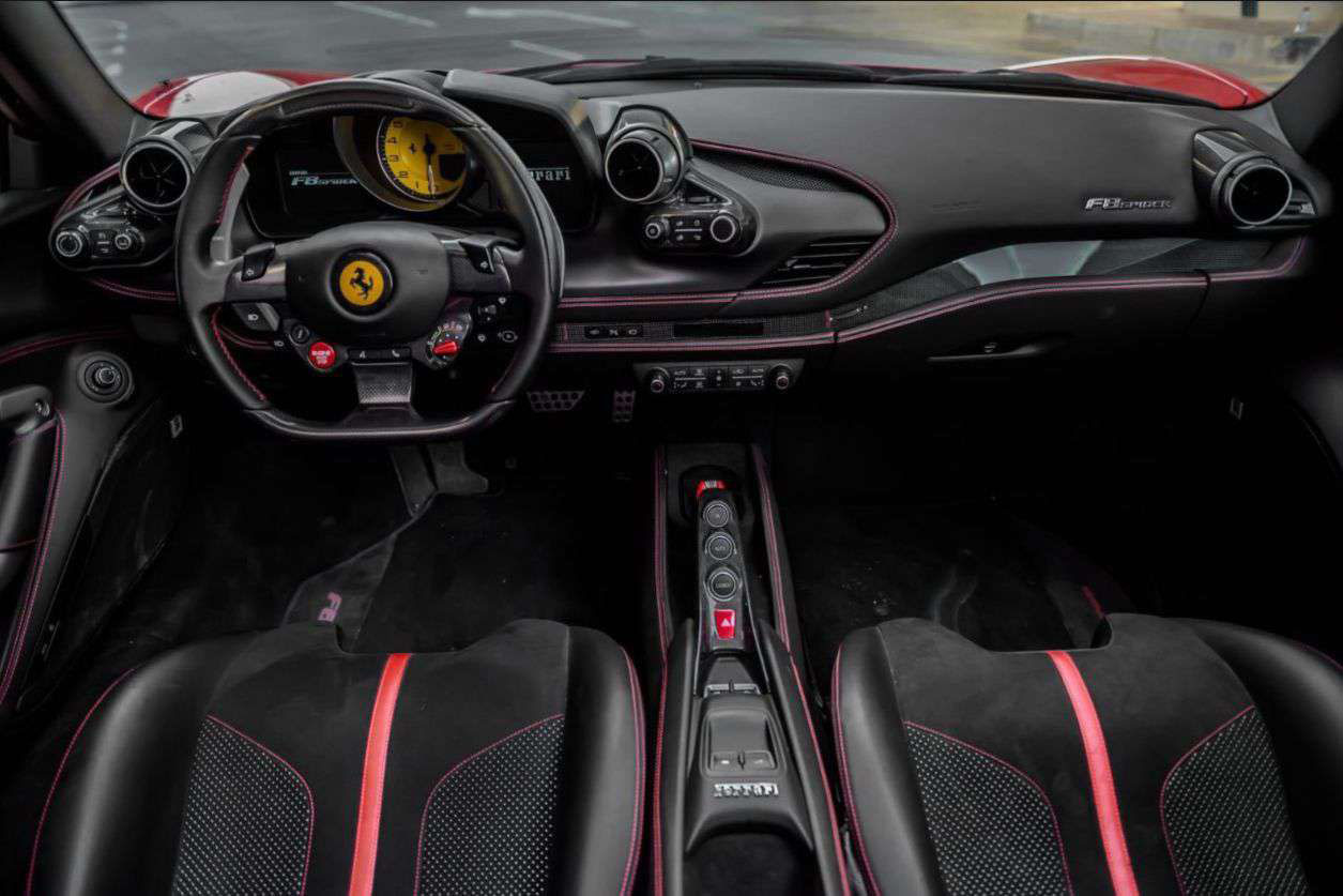 FERRARI F8 Tributo SPIDER RED  