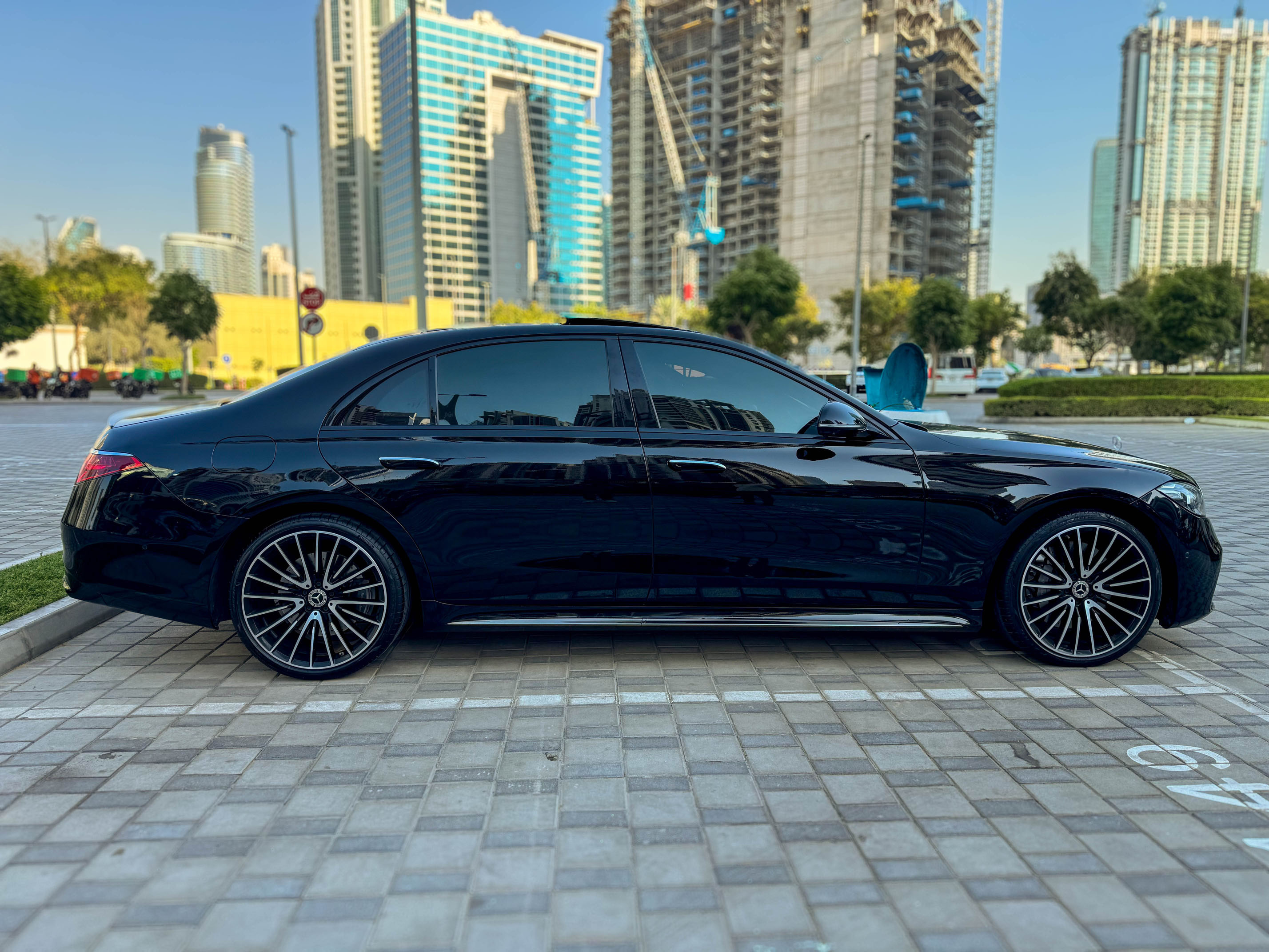 Mercedes-Benz S-Class S 580 Black  2023
