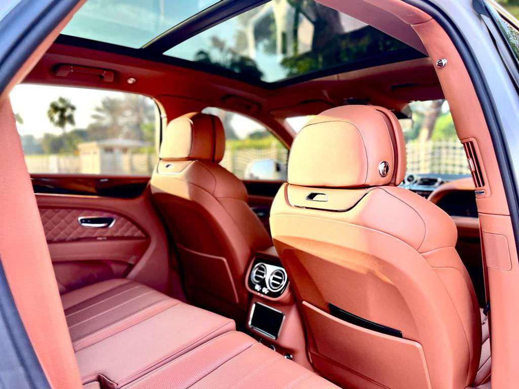 Bentley Bentayga White No Deposit  2022