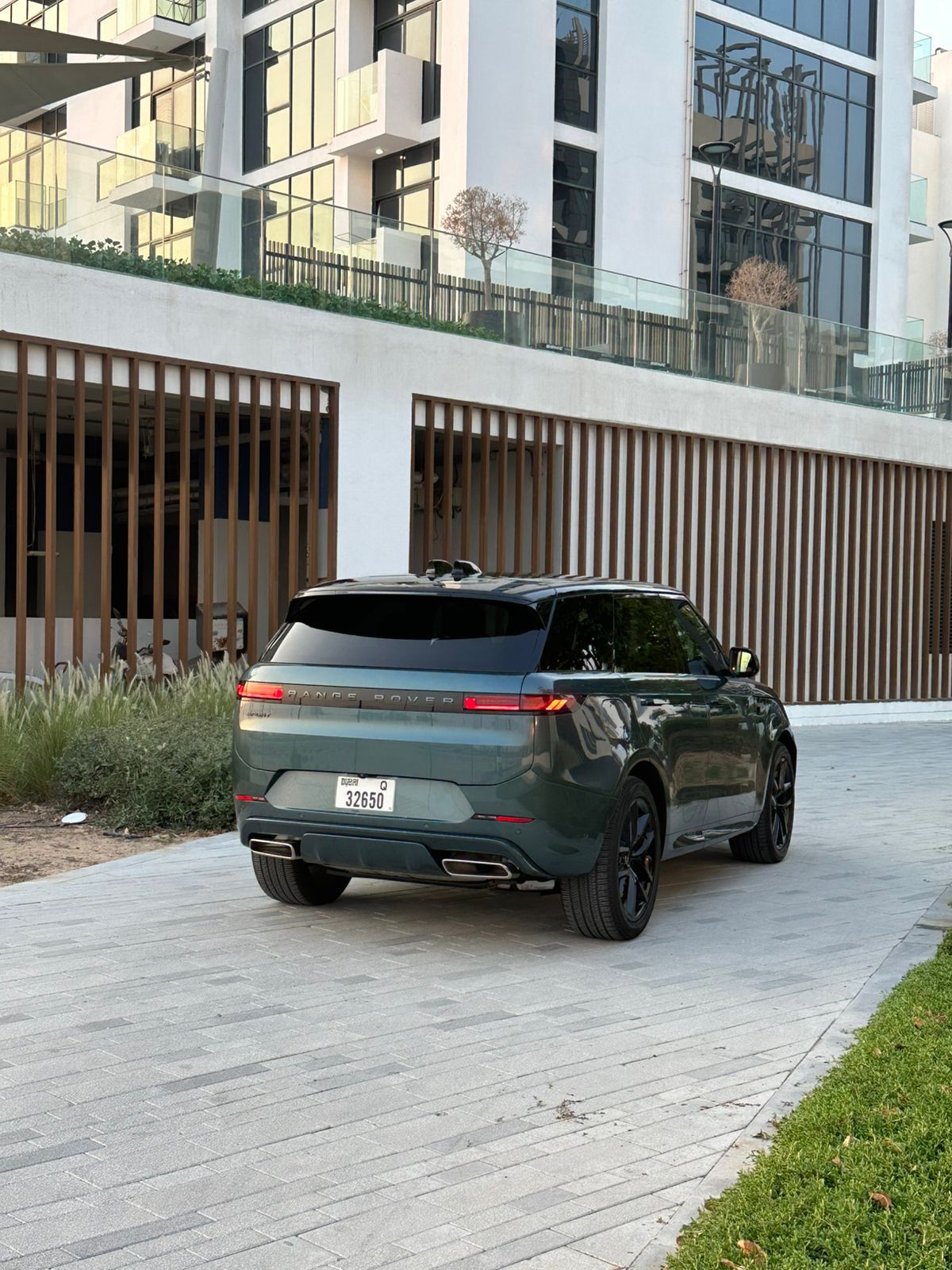 Rent Sport GREEN 2025 with chauffeur in Dubai , UAE 