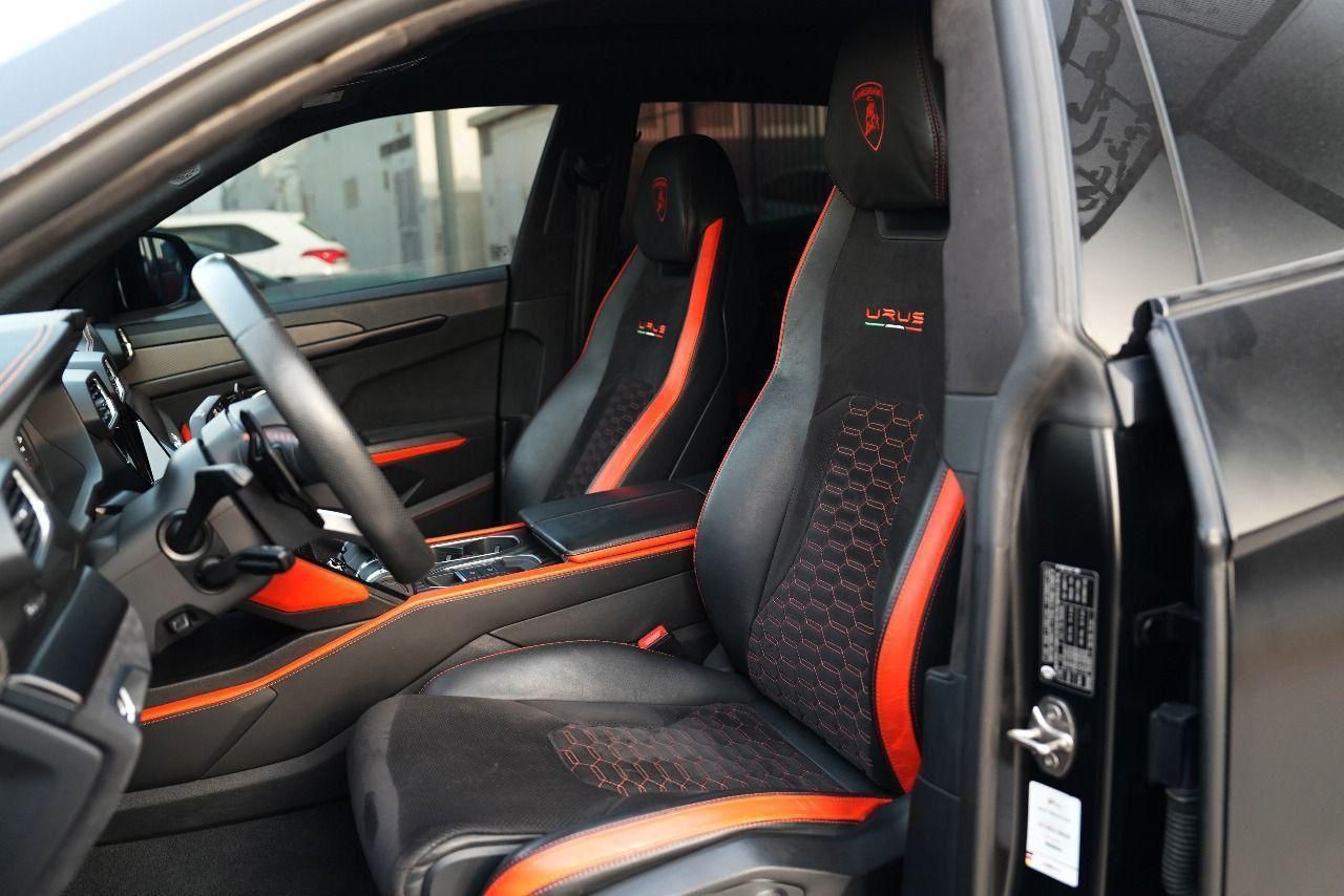 Lamborghini Urus Black Best Price  2023