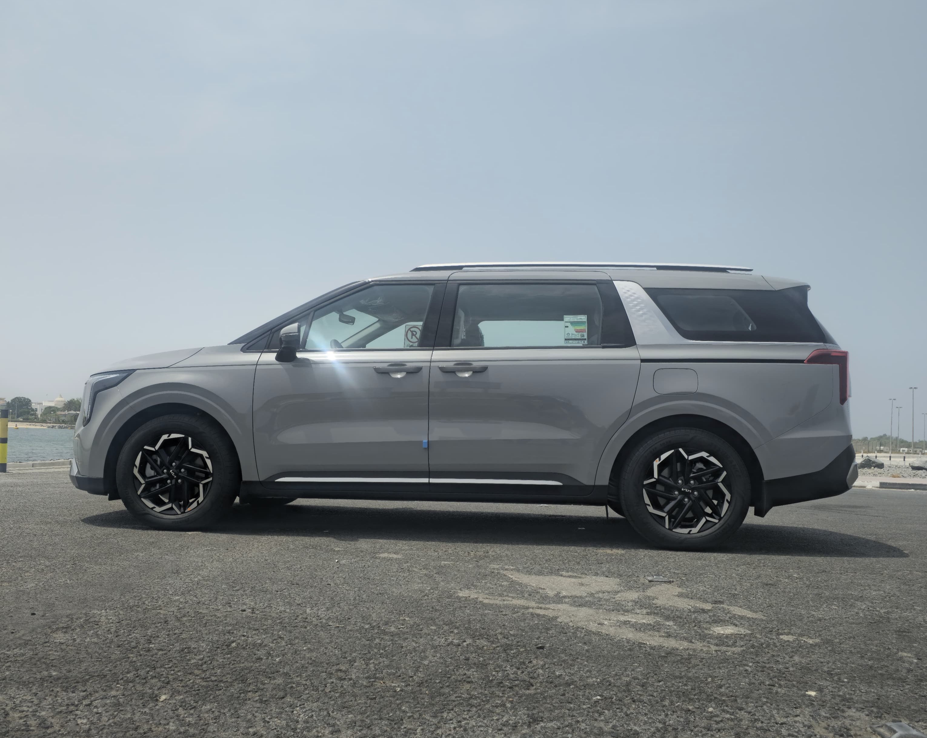 Kia Carnival 7 seats Grey  2025