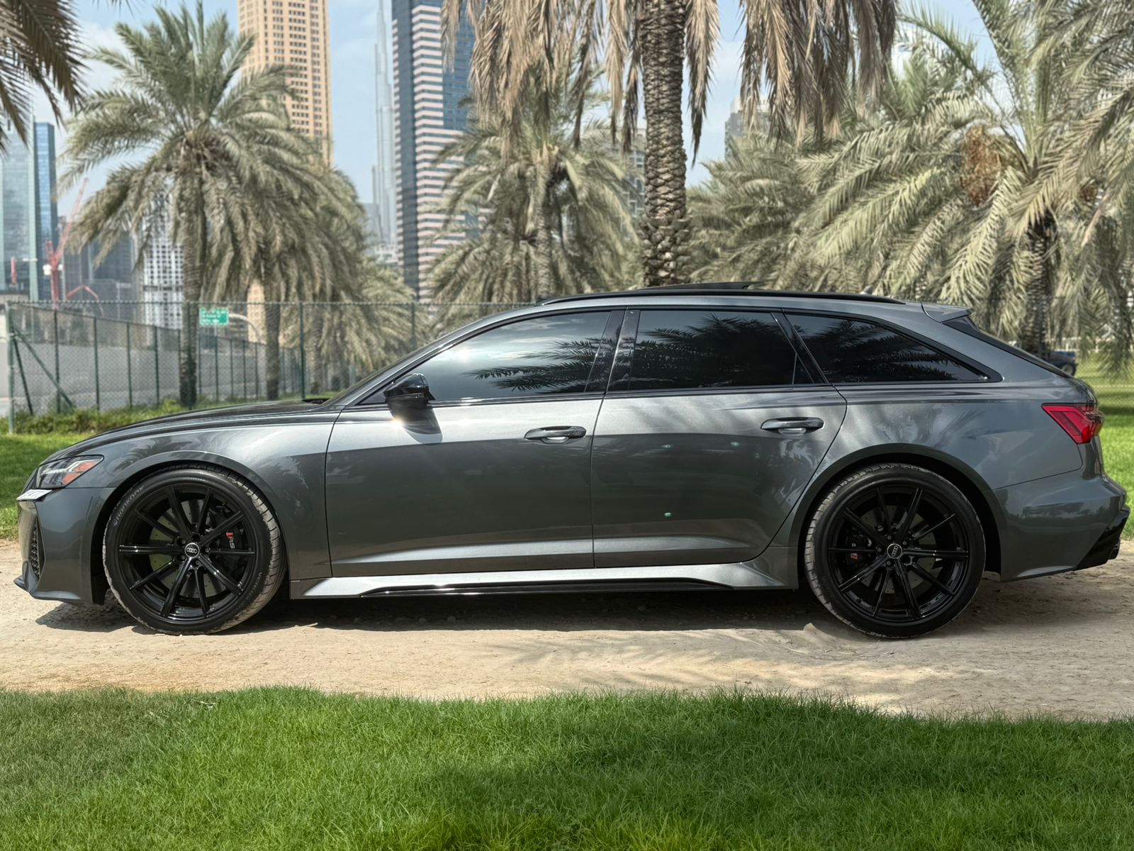 Audi RS6 Grey  2025