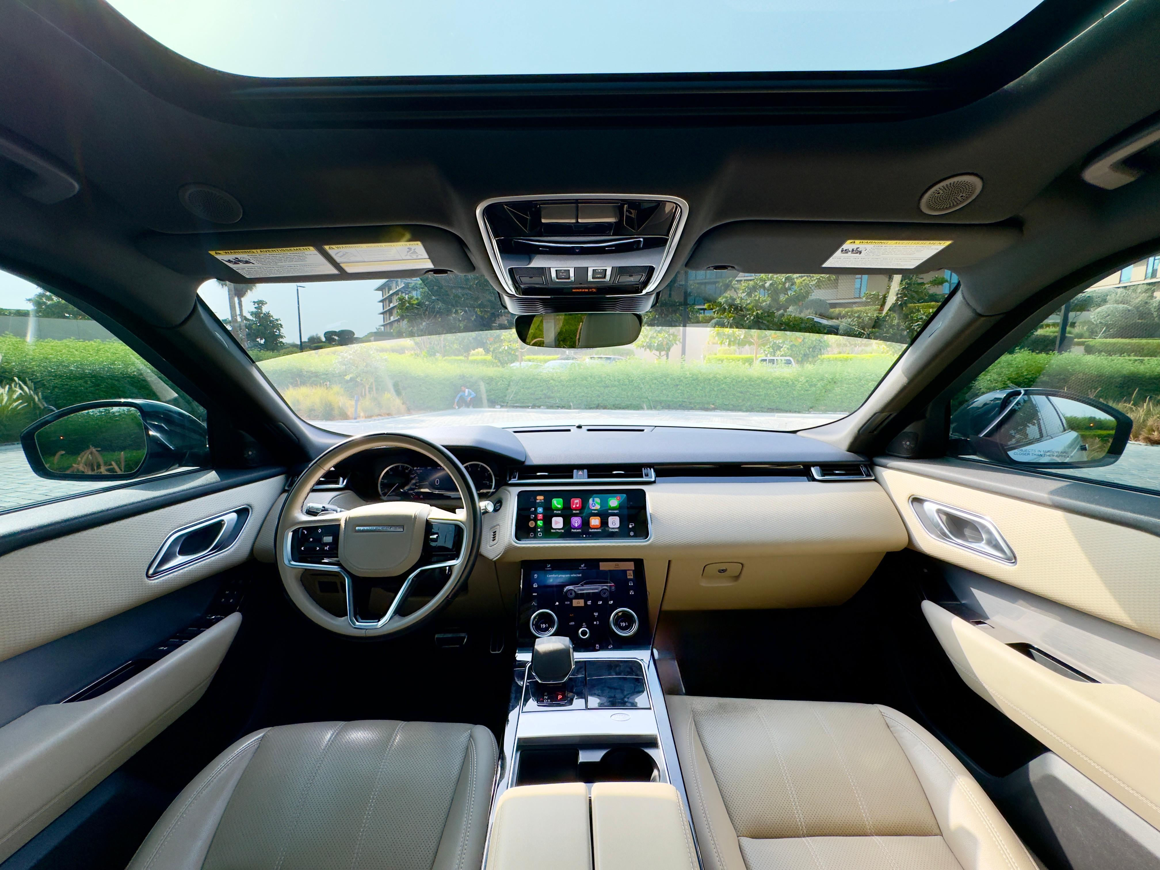Range Rover vouge White V8 Monthly  2021